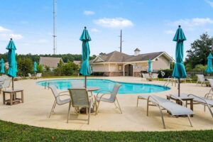 131 veranda way 2b pool