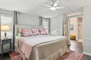 1516 festival ave bedroom